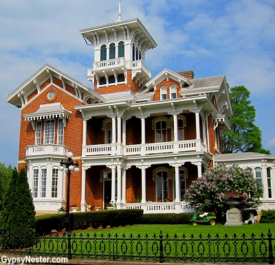 The Belvedere, an 1857 mansion erected by Joseph Russell Jones in Galena, Illinois